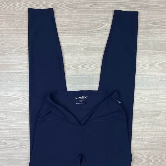 Spanx Smooth OnForm Leggings Timeless Navy Size Large Buttery Soft - Picture 10 of 16